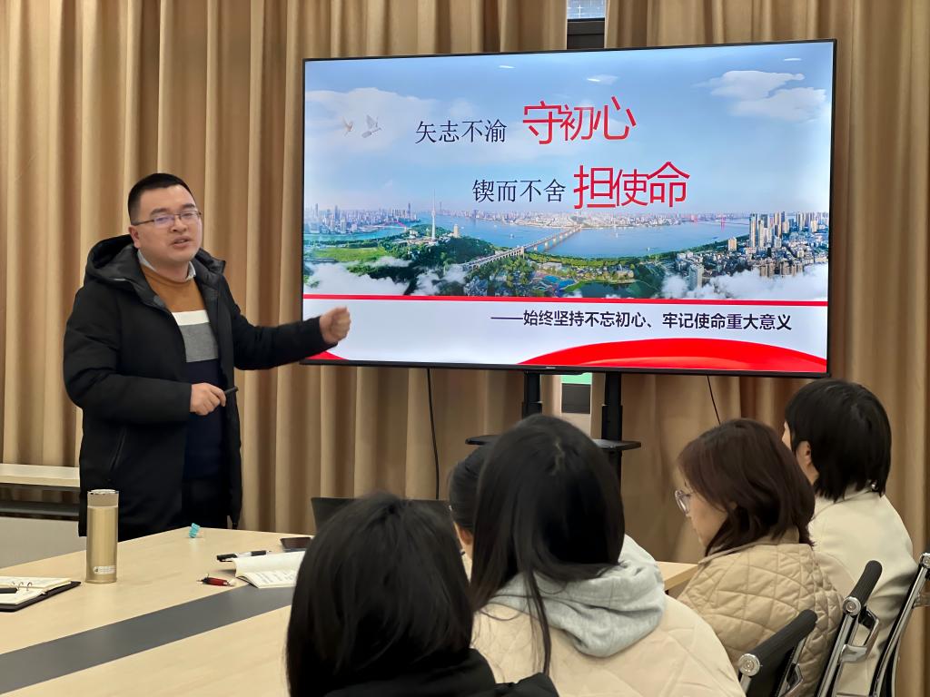 1741333674797087899.jpg 李永进老师.jpg