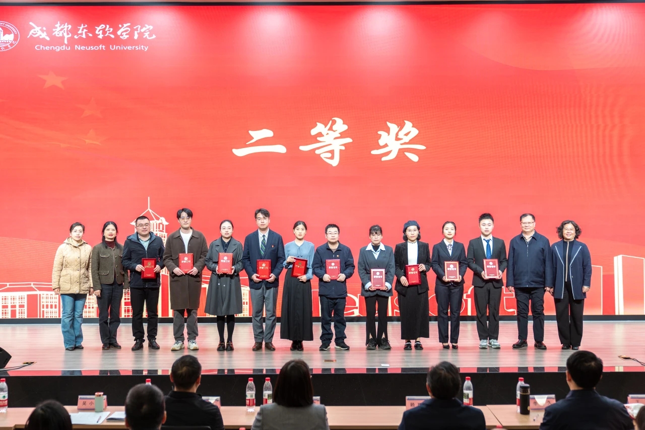 1743387465860072457.jpg 第4段后-李永进老师.jpg